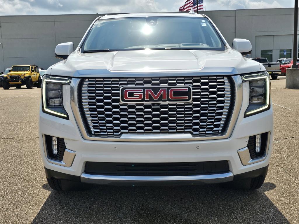 used 2022 GMC Yukon XL car, priced at $53,913