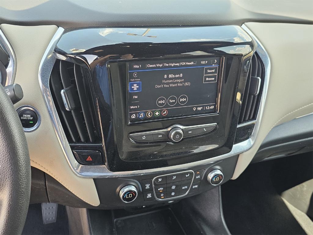 used 2022 Chevrolet Traverse car, priced at $26,818