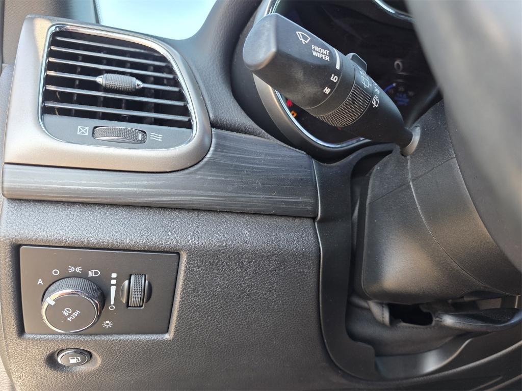 used 2021 Jeep Grand Cherokee car, priced at $22,987