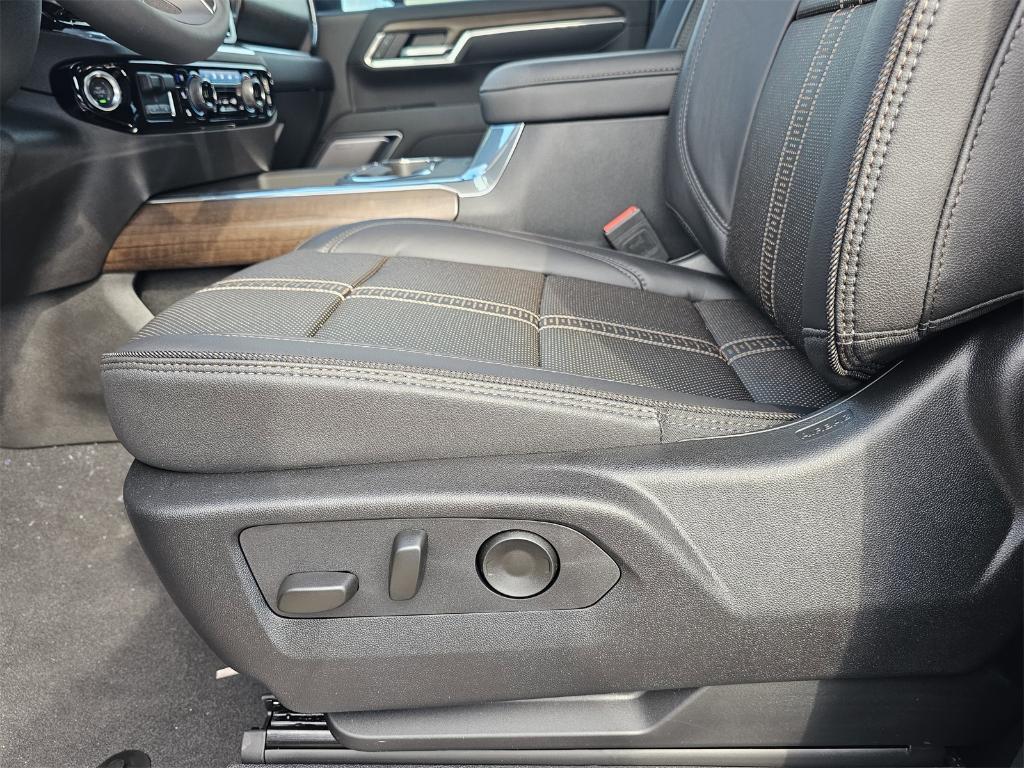 new 2025 Chevrolet Silverado 2500 car, priced at $84,550