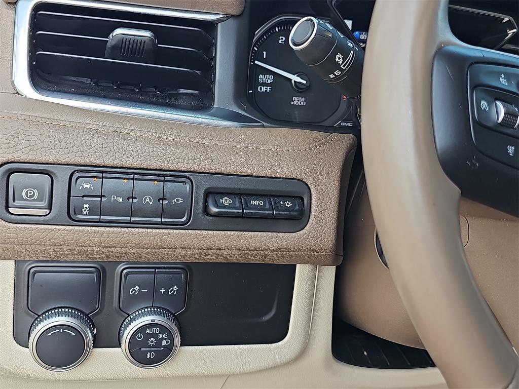 used 2021 GMC Yukon XL car, priced at $55,345