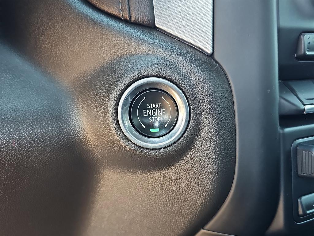 used 2020 GMC Sierra 1500 car, priced at $33,820