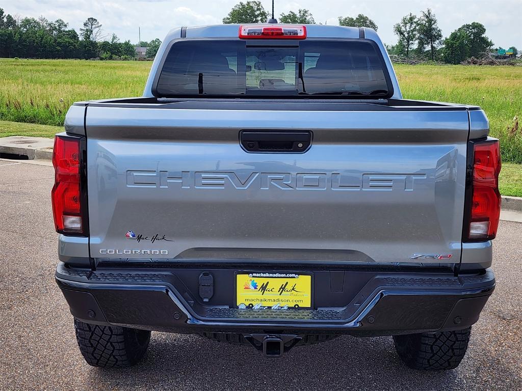 new 2025 Chevrolet Colorado car