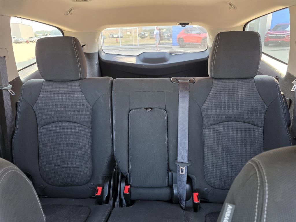 used 2014 Chevrolet Traverse car, priced at $9,300