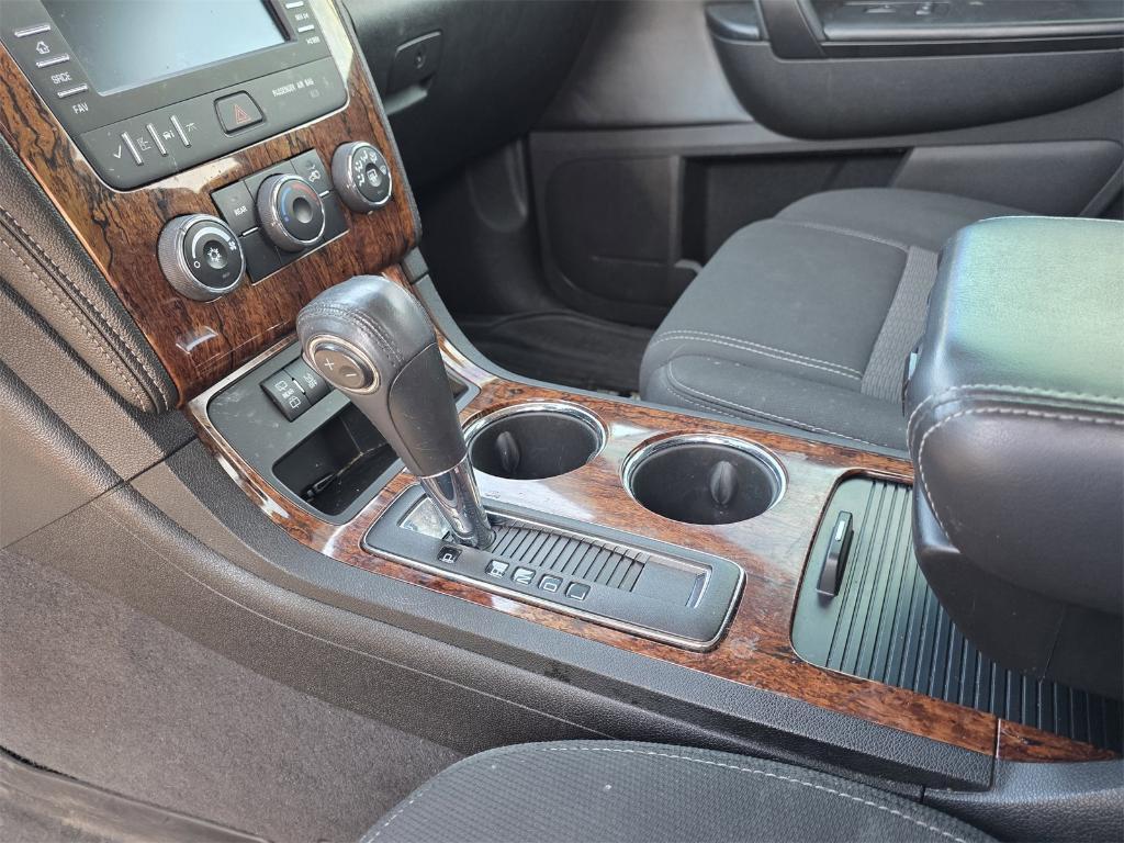 used 2014 Chevrolet Traverse car, priced at $9,300