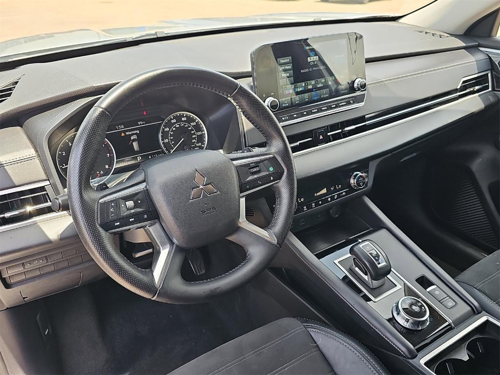 used 2024 Mitsubishi Outlander car, priced at $27,582