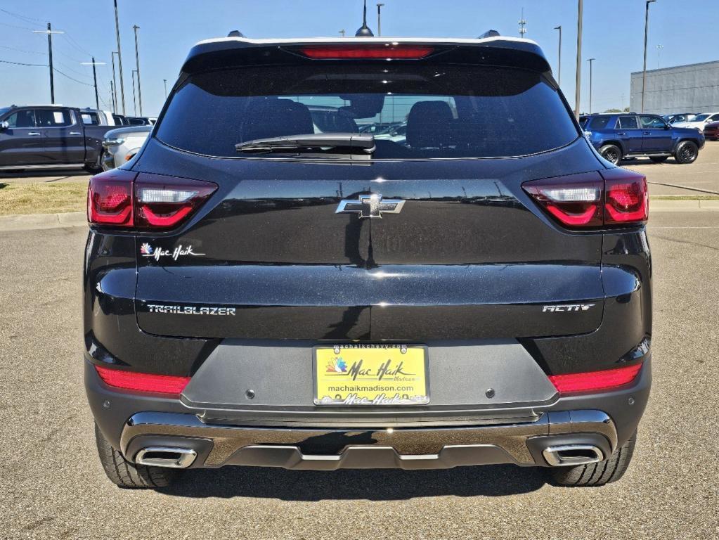 new 2025 Chevrolet TrailBlazer car, priced at $31,580