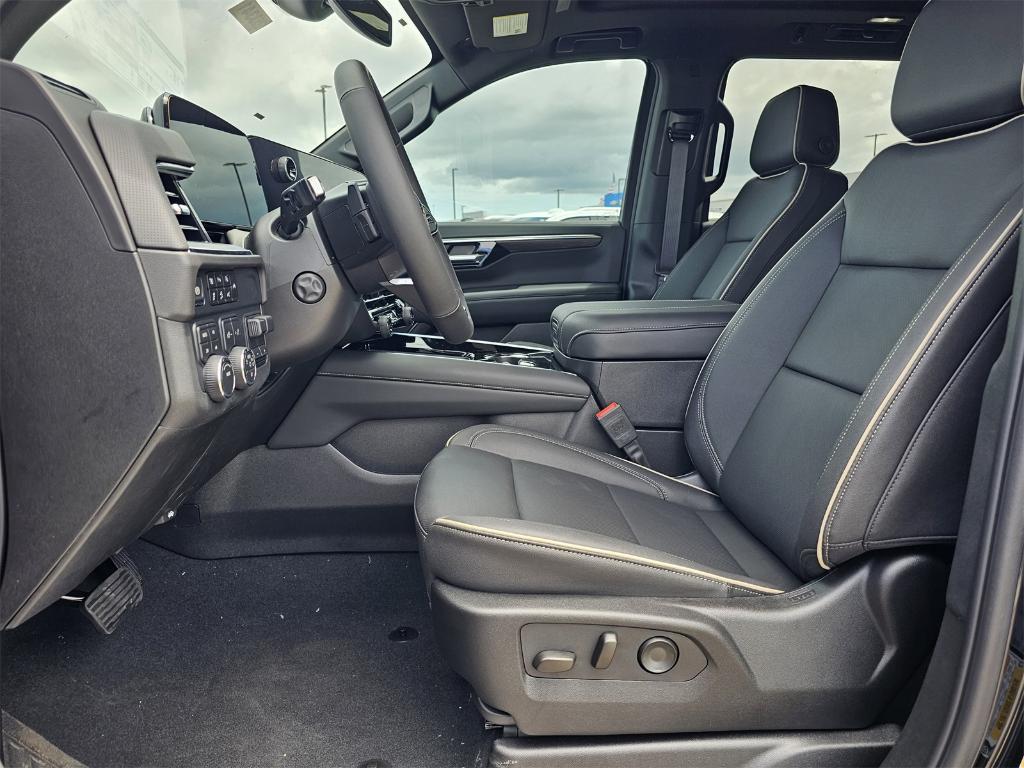 new 2025 Chevrolet Suburban car, priced at $83,109