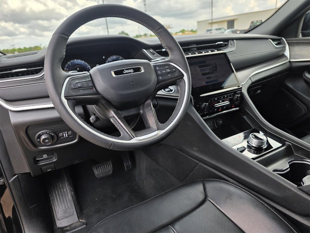 used 2024 Jeep Grand Cherokee L car, priced at $37,654