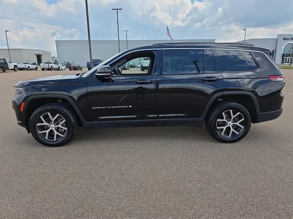used 2024 Jeep Grand Cherokee L car, priced at $37,654