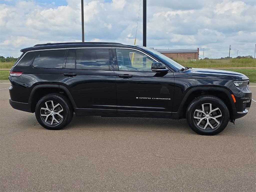 used 2024 Jeep Grand Cherokee L car, priced at $37,654