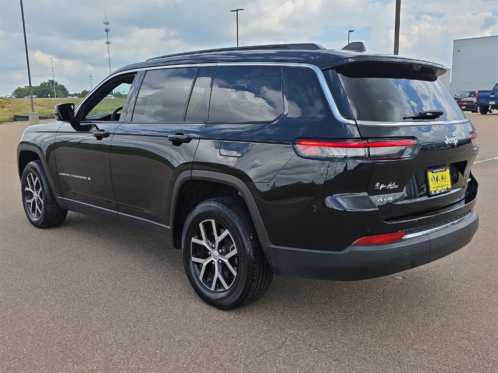 used 2024 Jeep Grand Cherokee L car, priced at $37,654