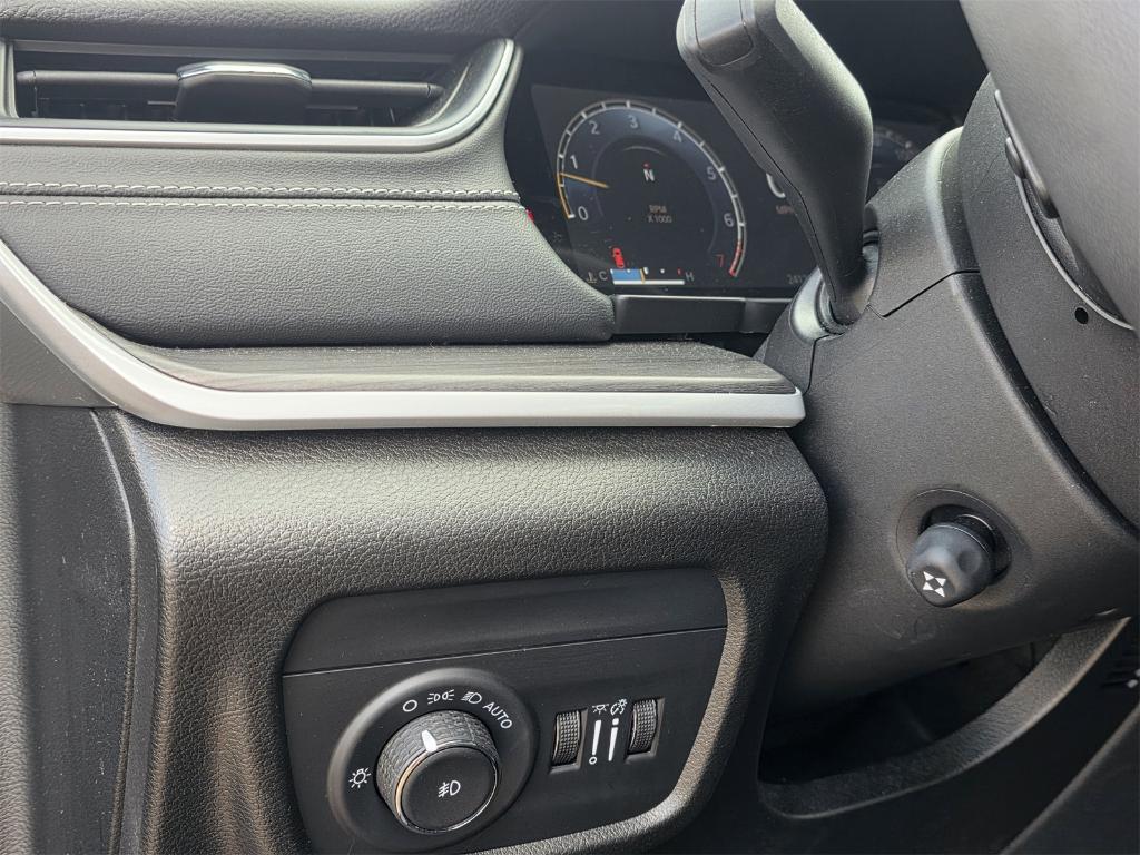 used 2024 Jeep Grand Cherokee L car, priced at $37,654