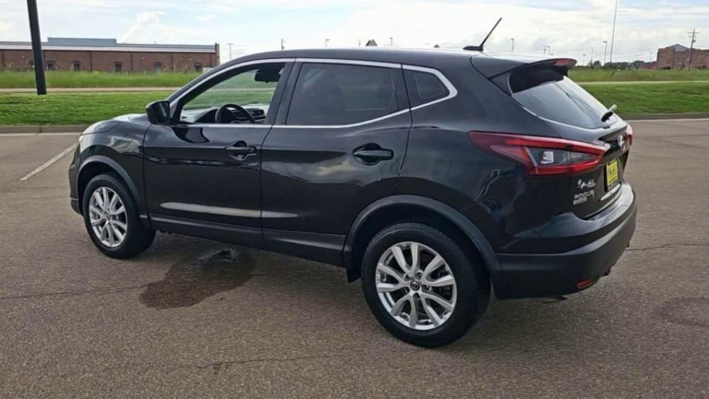 used 2021 Nissan Rogue Sport car, priced at $17,595