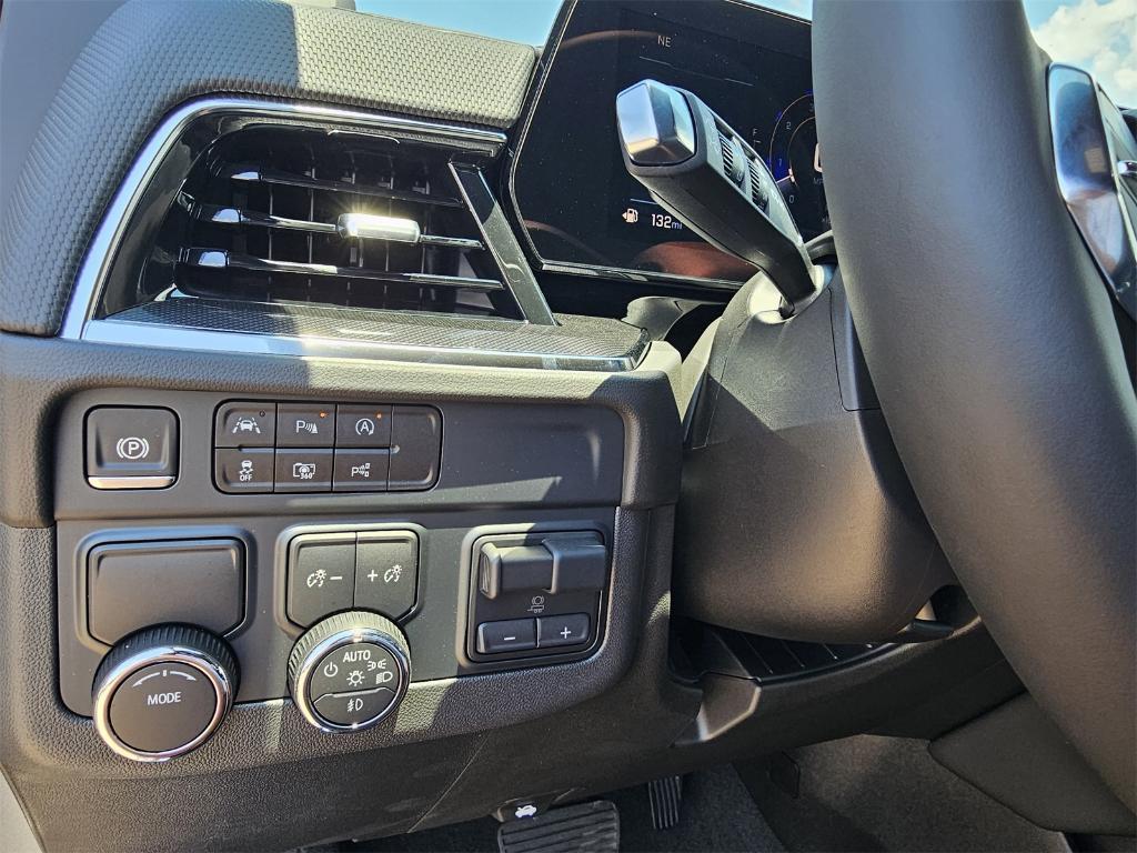 new 2025 Chevrolet Tahoe car, priced at $74,089