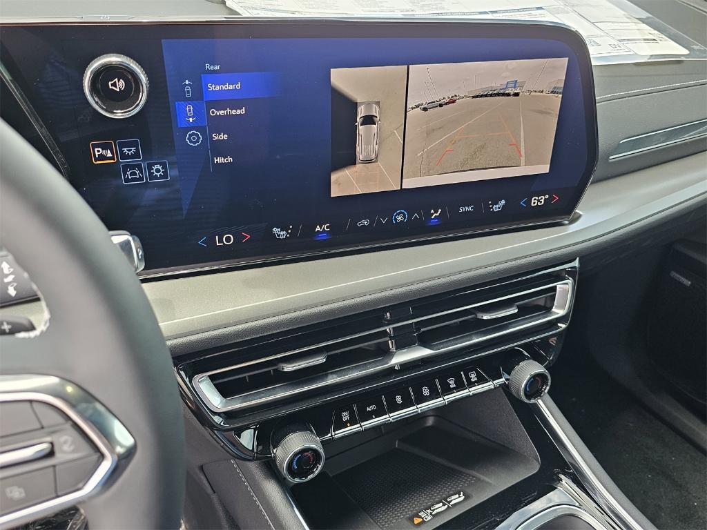 new 2025 Chevrolet Traverse car, priced at $44,430