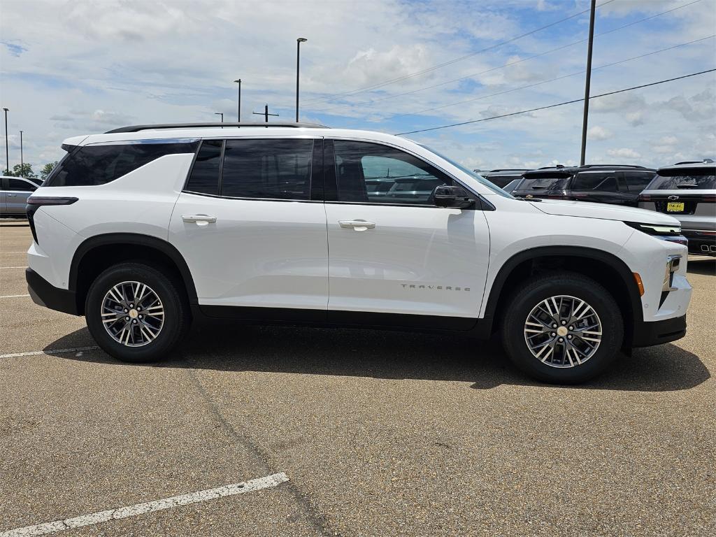 new 2025 Chevrolet Traverse car, priced at $44,430