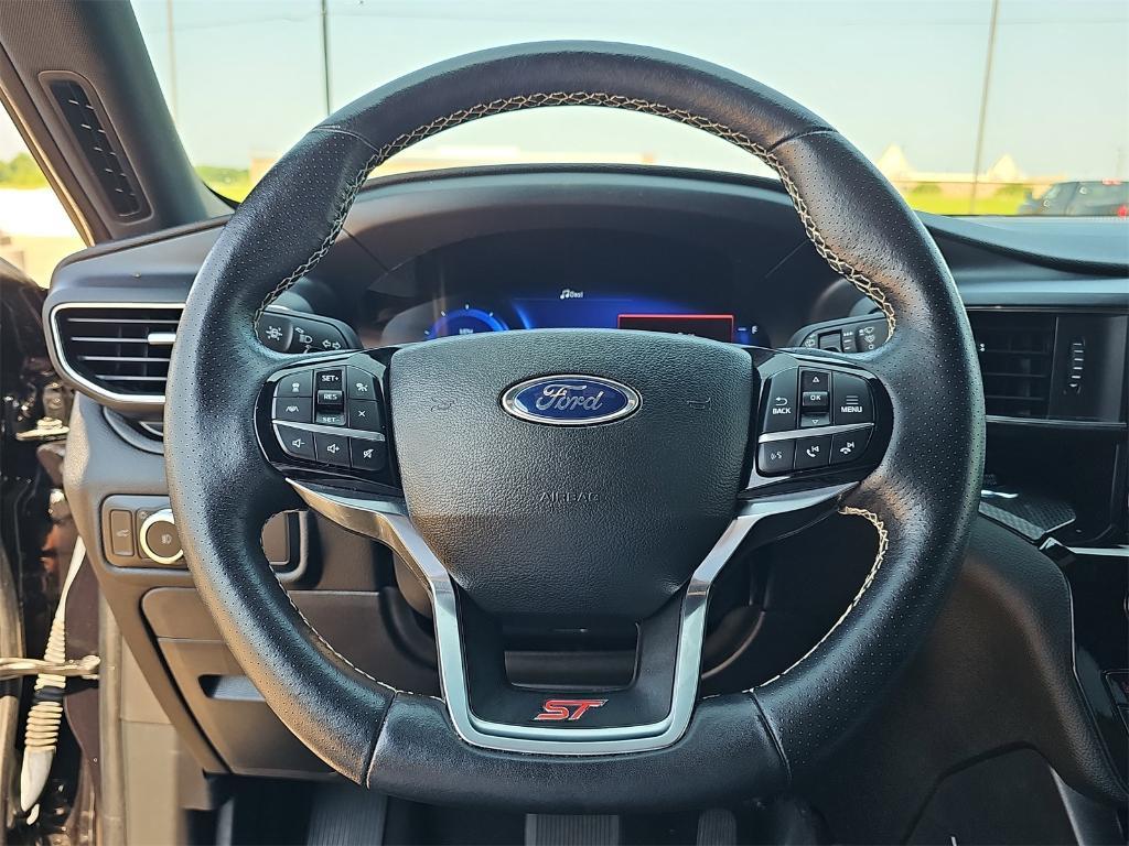 used 2023 Ford Explorer car, priced at $43,713