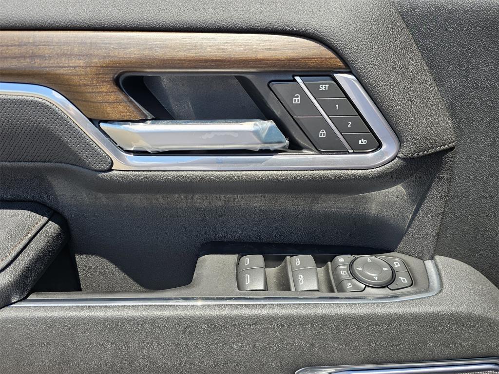 new 2025 Chevrolet Silverado 2500 car, priced at $84,550