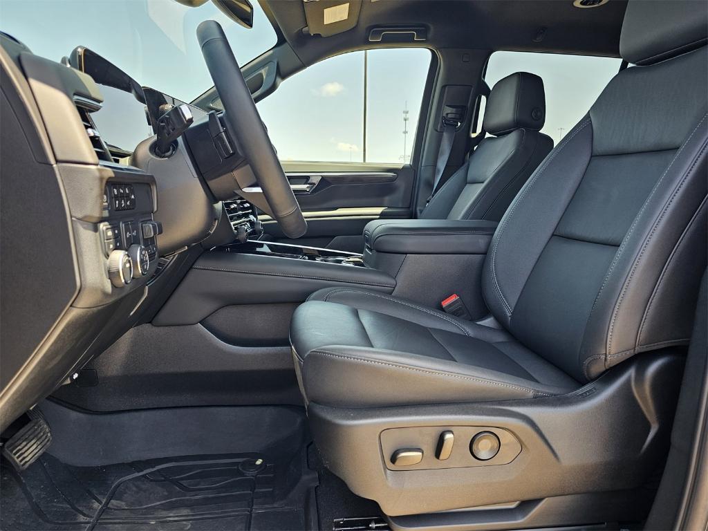 used 2025 Chevrolet Tahoe car, priced at $67,250