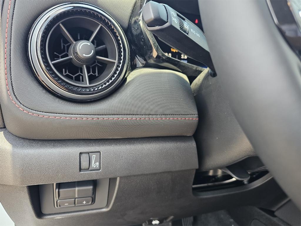 new 2025 Chevrolet Colorado car, priced at $53,049