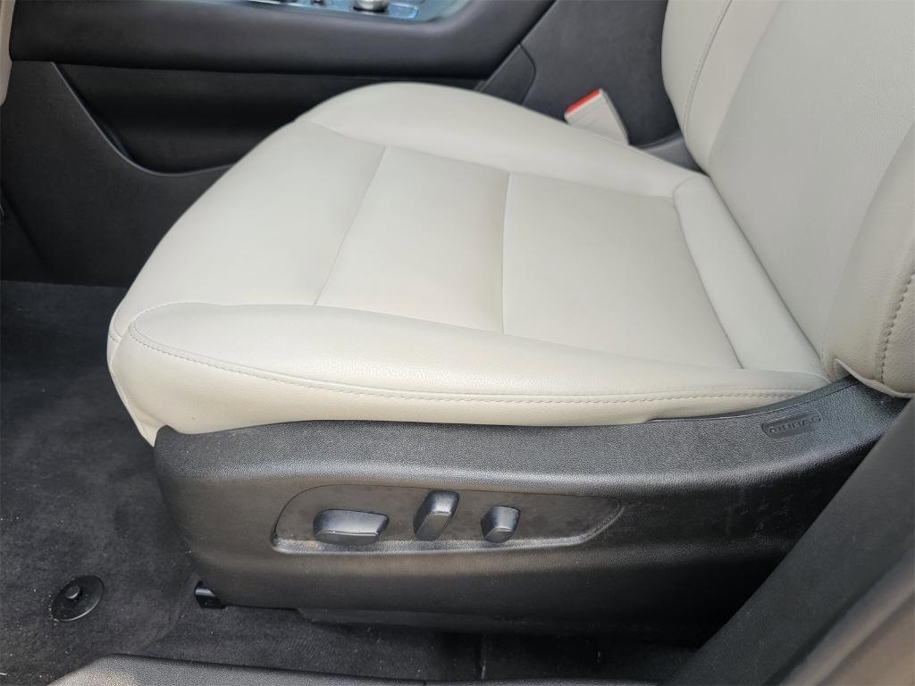 used 2021 Cadillac XT4 car, priced at $23,210