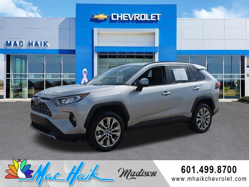 used 2020 Toyota RAV4 car, priced at $27,401