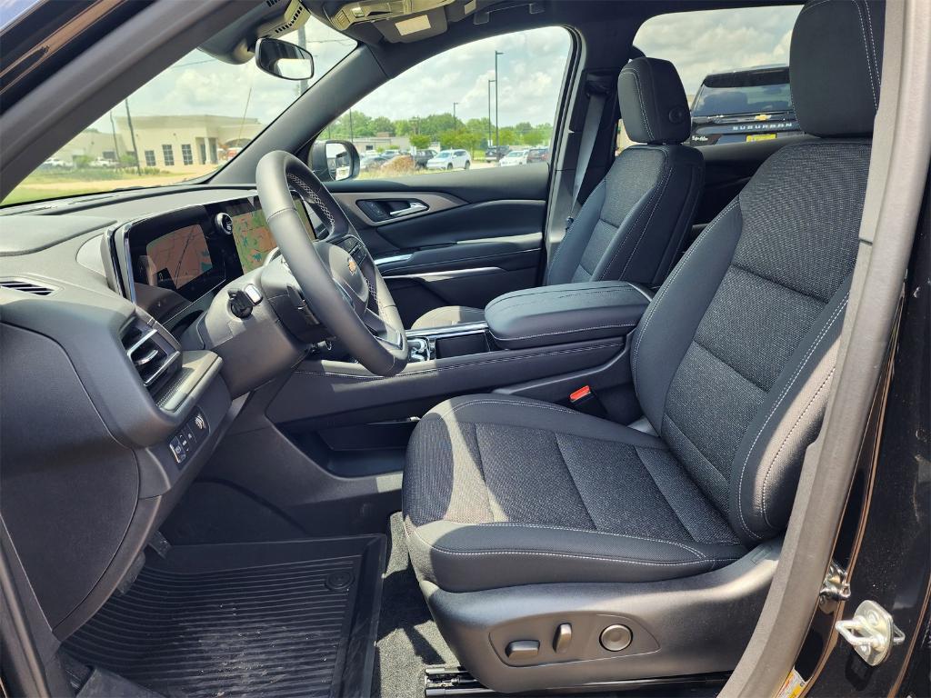 new 2025 Chevrolet Traverse car, priced at $46,339