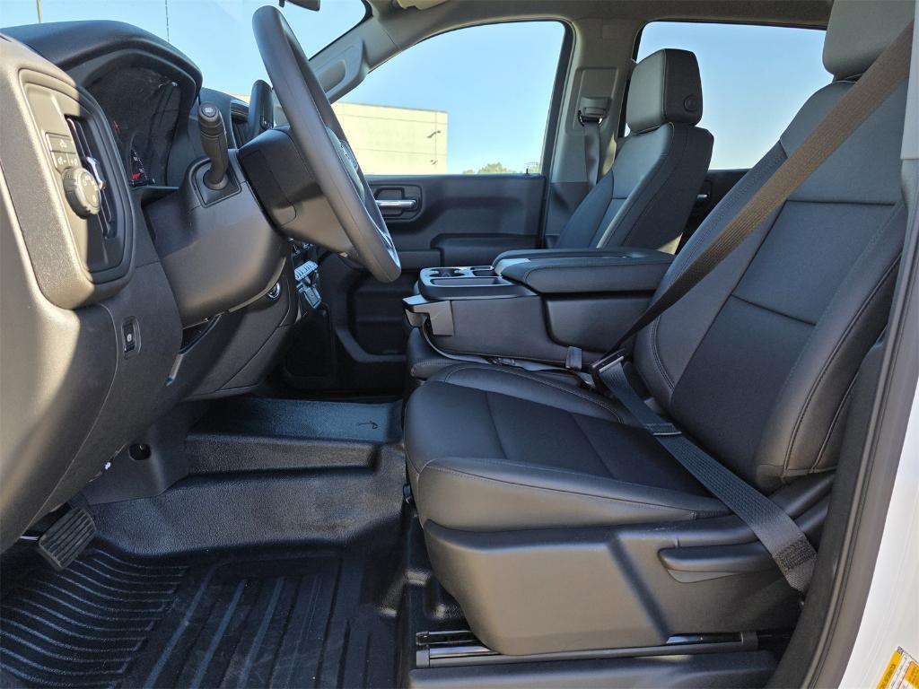 new 2026 Chevrolet Silverado 1500 car, priced at $40,555