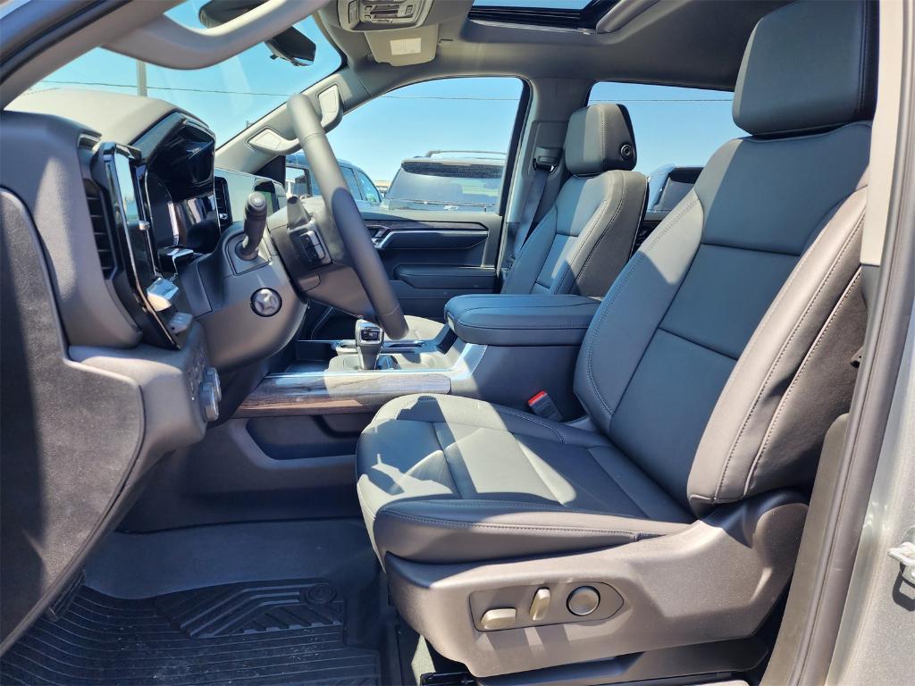new 2025 Chevrolet Silverado 1500 car, priced at $70,015