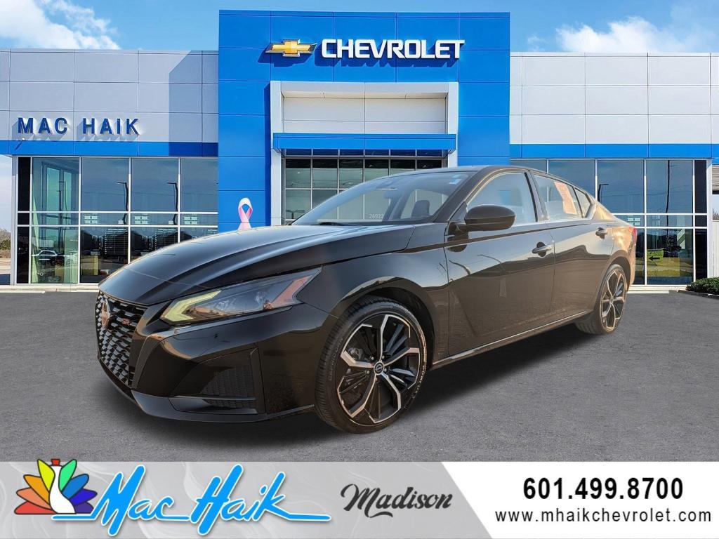 used 2023 Nissan Altima car, priced at $21,444