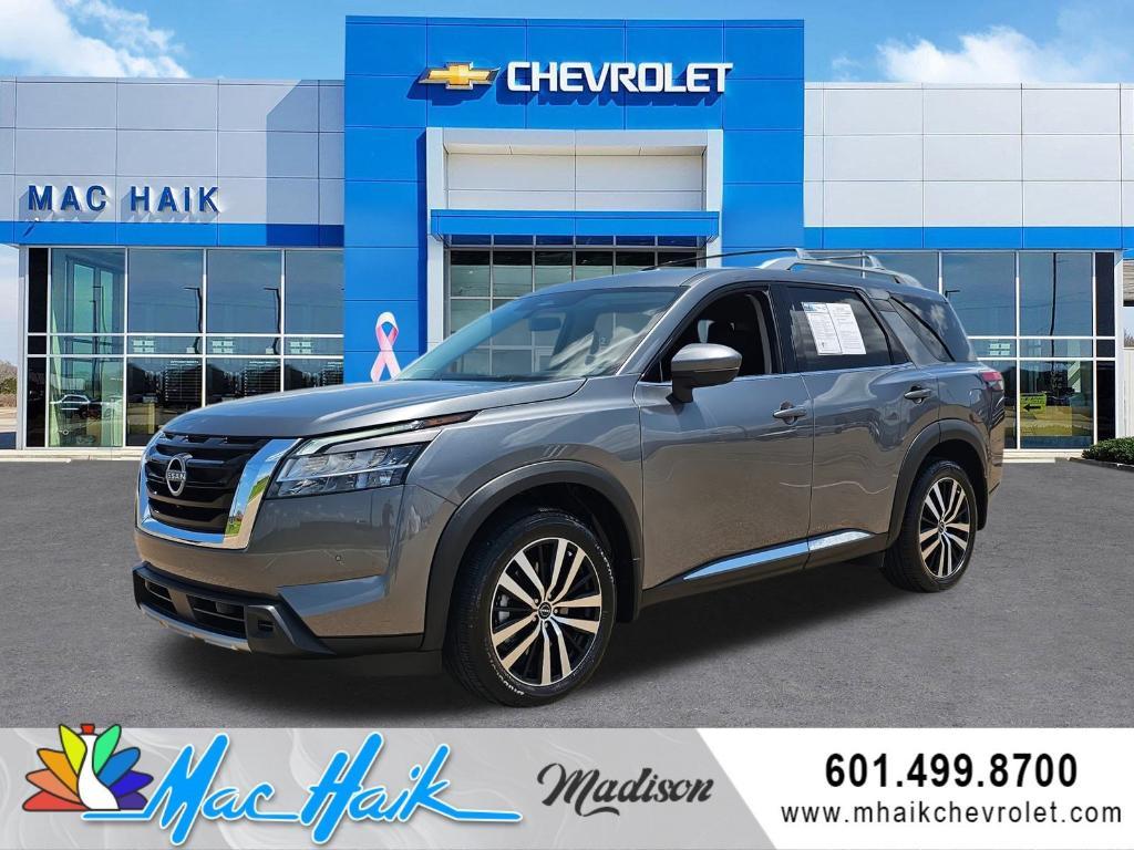used 2024 Nissan Pathfinder car, priced at $42,095