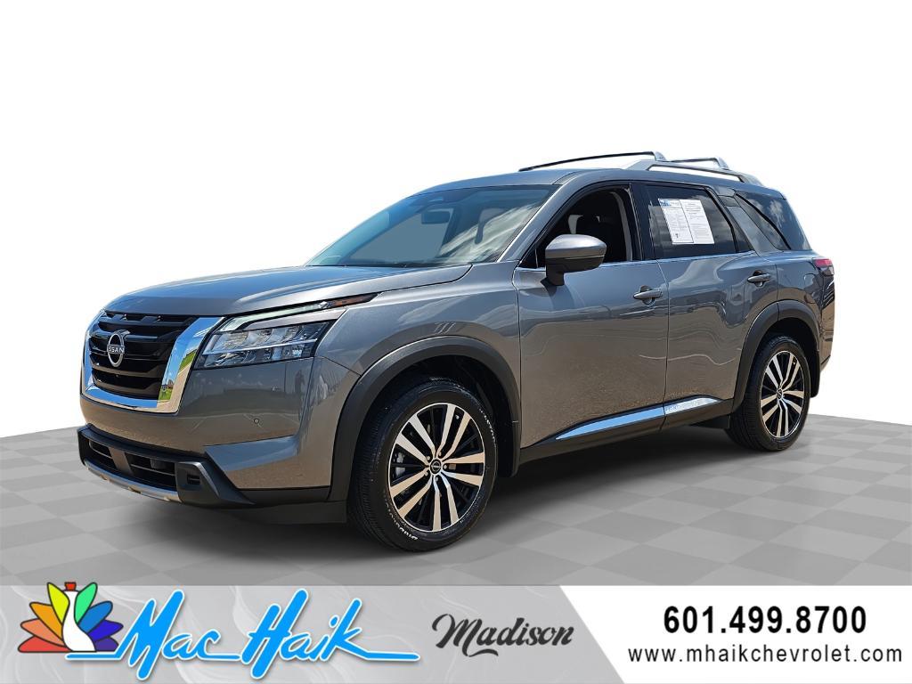 used 2024 Nissan Pathfinder car, priced at $42,895