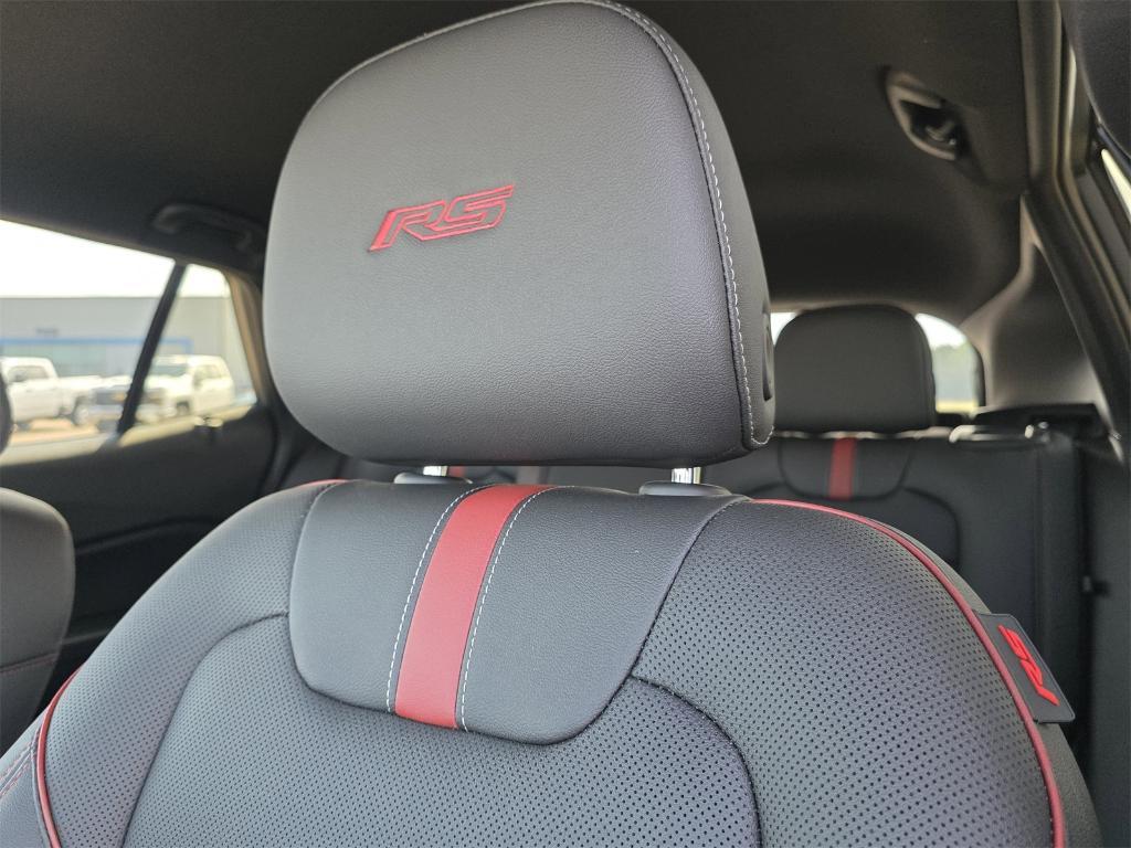 new 2025 Chevrolet Trax car, priced at $25,987
