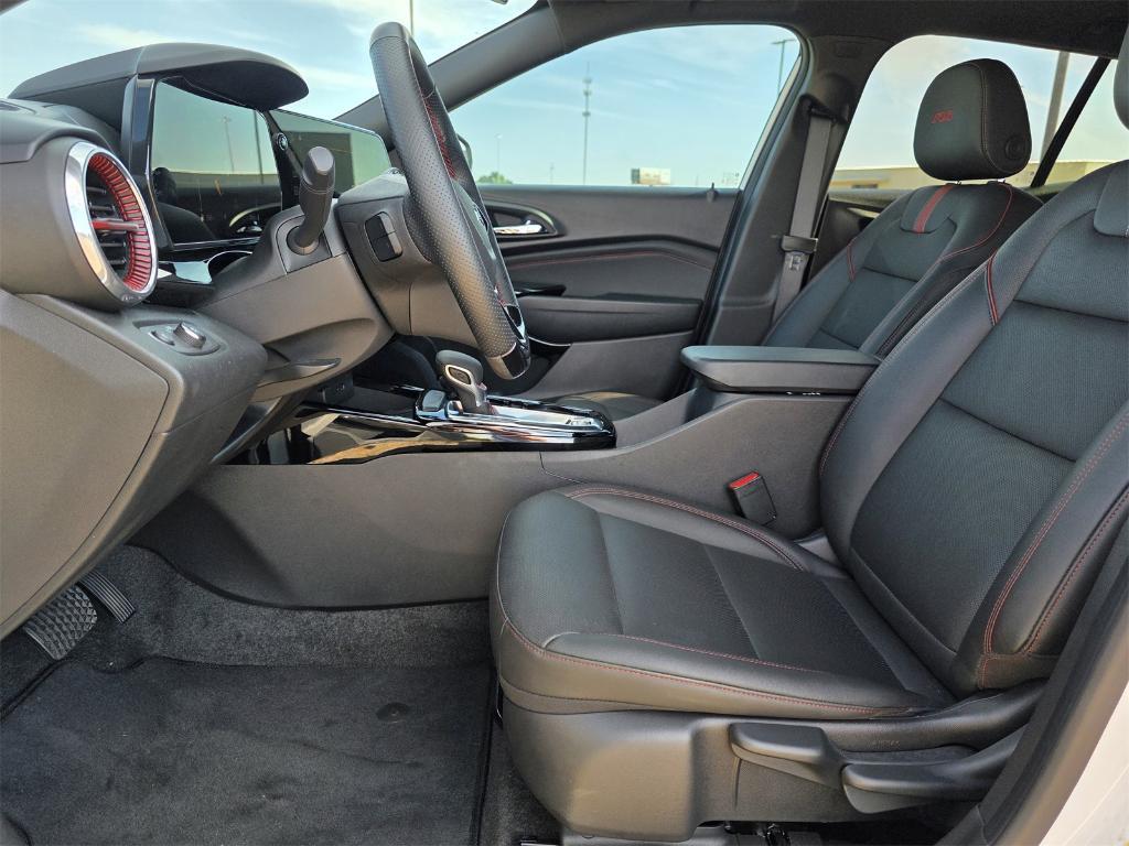 used 2025 Chevrolet Trax car, priced at $24,321