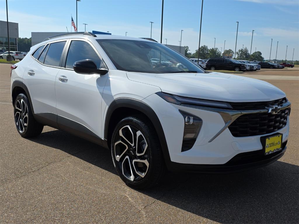 used 2025 Chevrolet Trax car, priced at $24,321