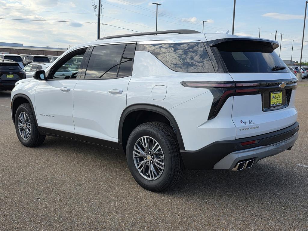 new 2026 Chevrolet Traverse car, priced at $40,695