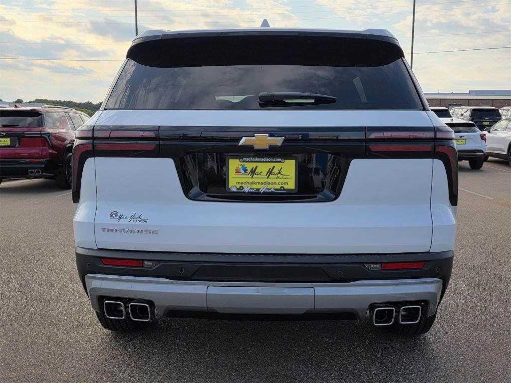 new 2026 Chevrolet Traverse car, priced at $40,695