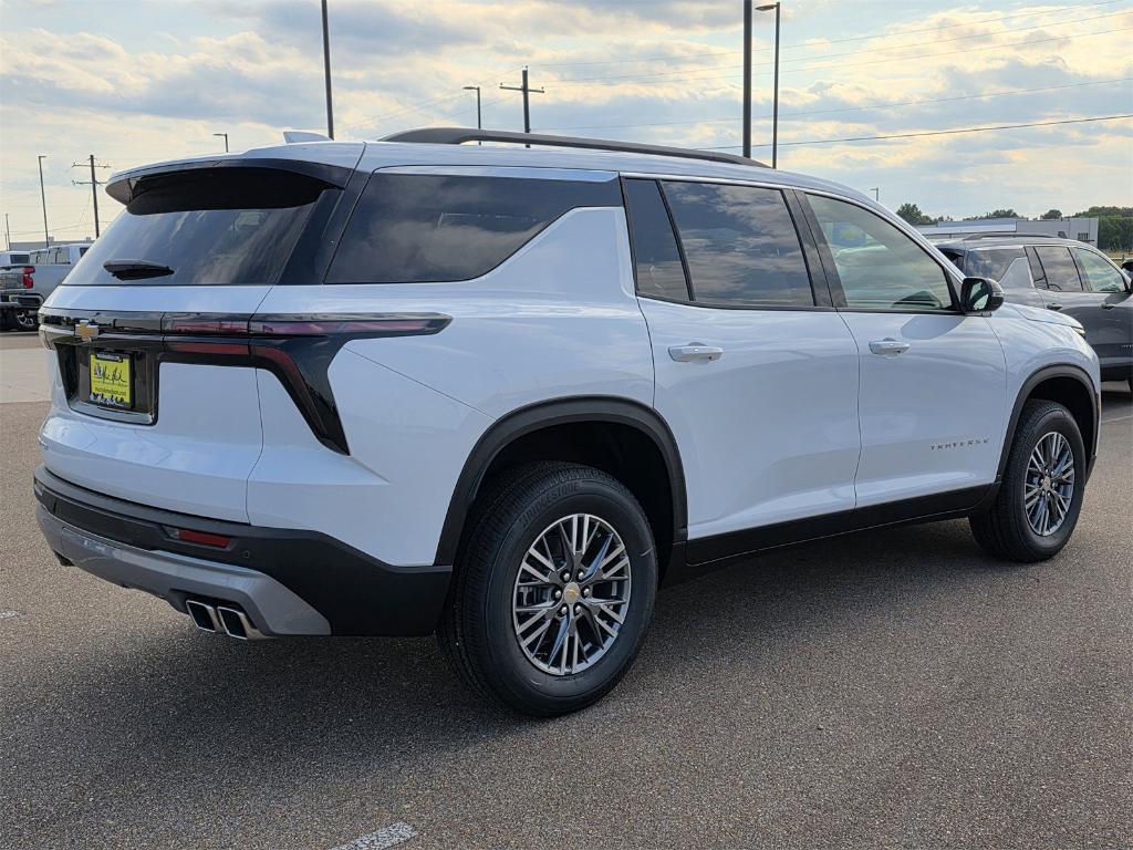 new 2026 Chevrolet Traverse car, priced at $40,695
