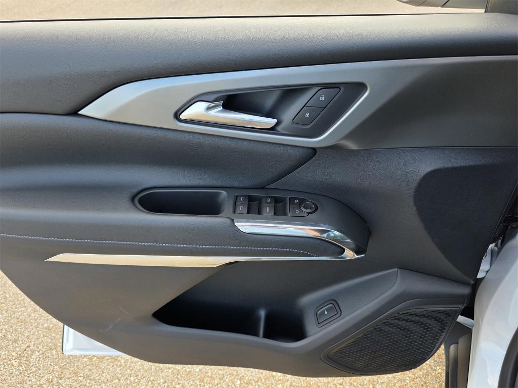 new 2026 Chevrolet Traverse car, priced at $40,695