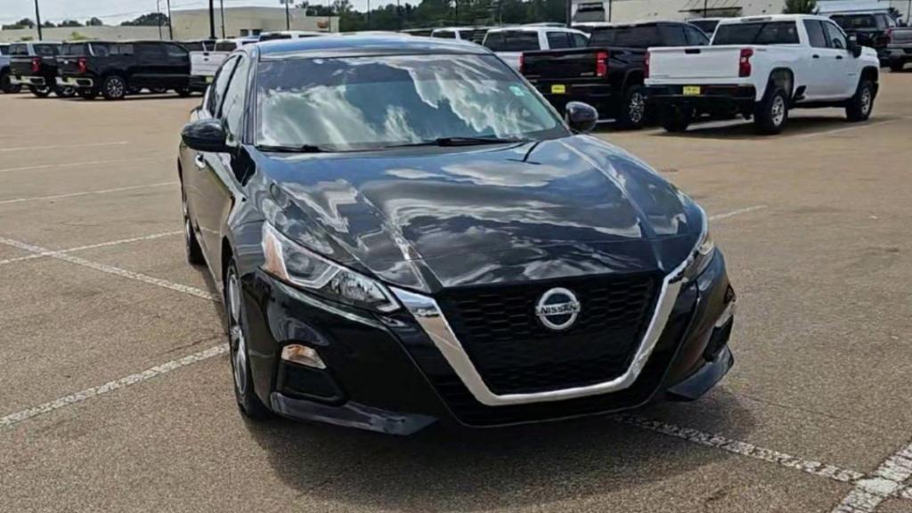 used 2020 Nissan Altima car, priced at $17,068