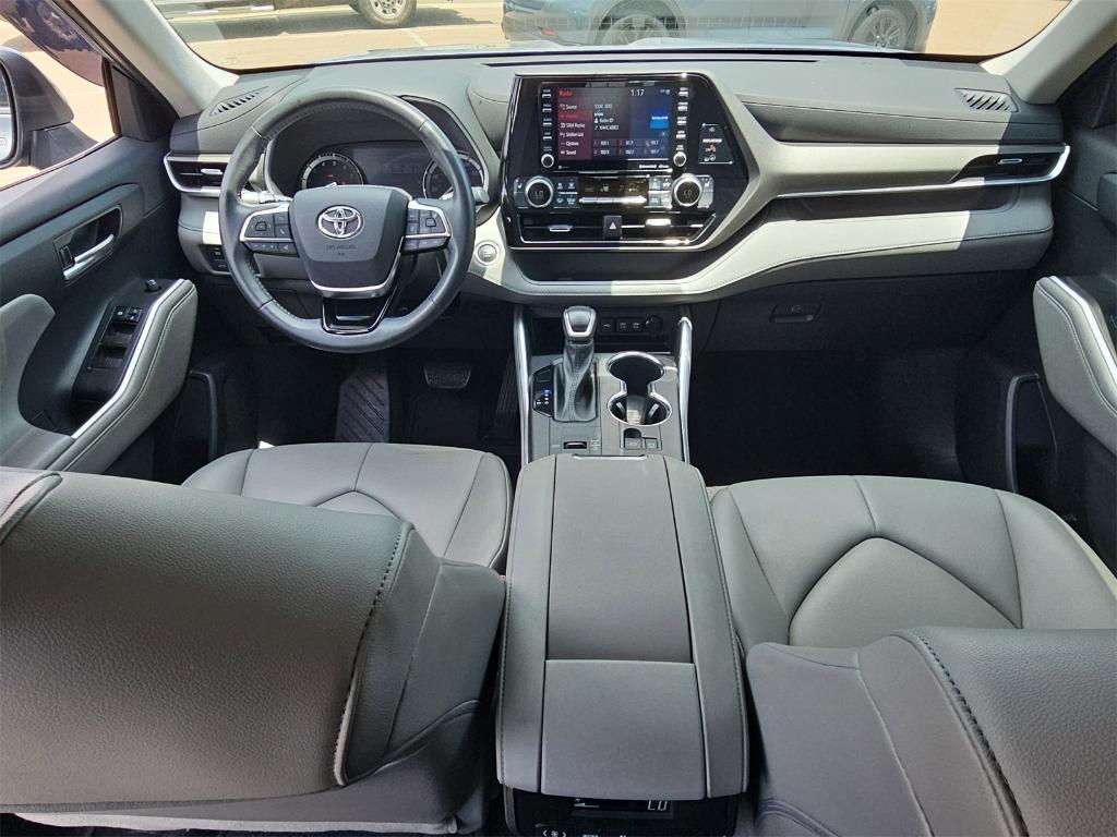 used 2021 Toyota Highlander car, priced at $36,163