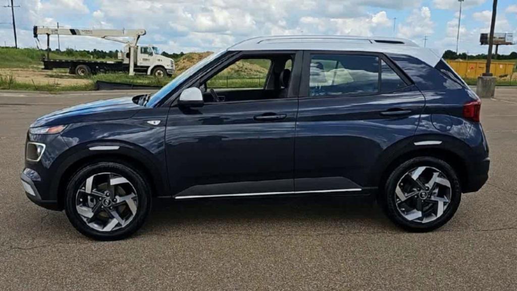 used 2022 Hyundai Venue car, priced at $18,442