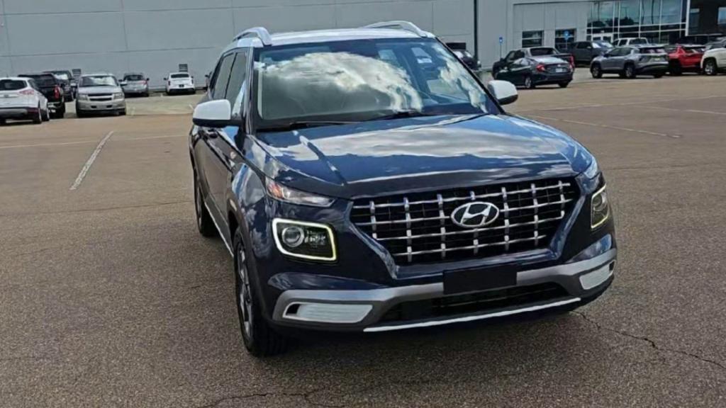 used 2022 Hyundai Venue car, priced at $18,442