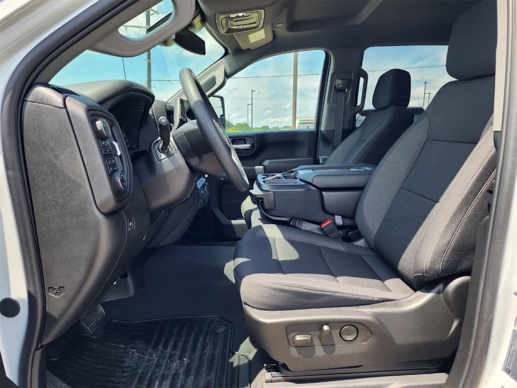 new 2025 Chevrolet Silverado 2500 car