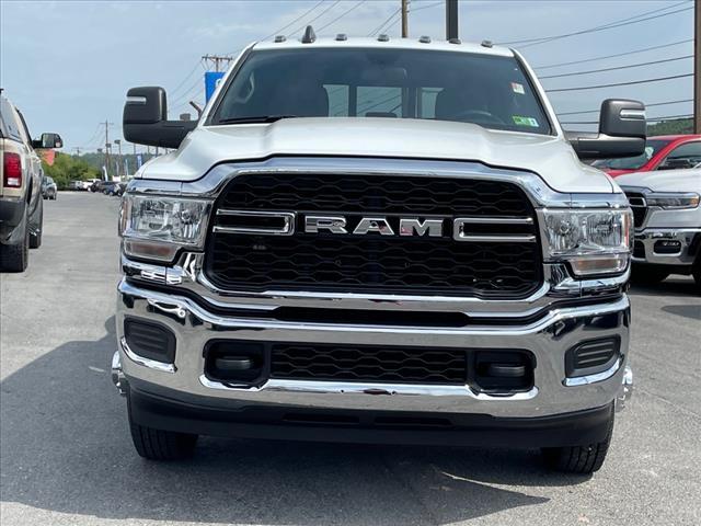 new 2024 Ram 3500 car, priced at $69,777