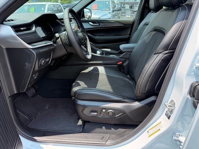 new 2025 Jeep Grand Cherokee L car, priced at $48,135