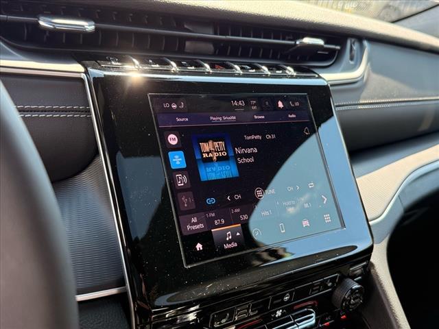 new 2025 Jeep Grand Cherokee car, priced at $42,647