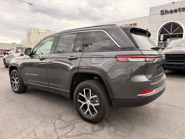new 2025 Jeep Grand Cherokee car, priced at $50,010