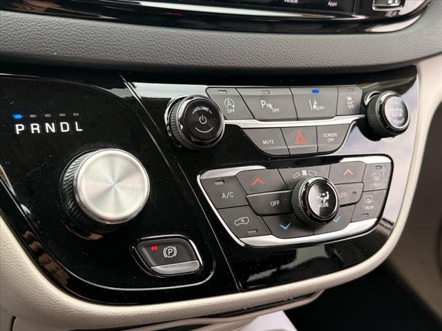 used 2023 Chrysler Pacifica car, priced at $26,999
